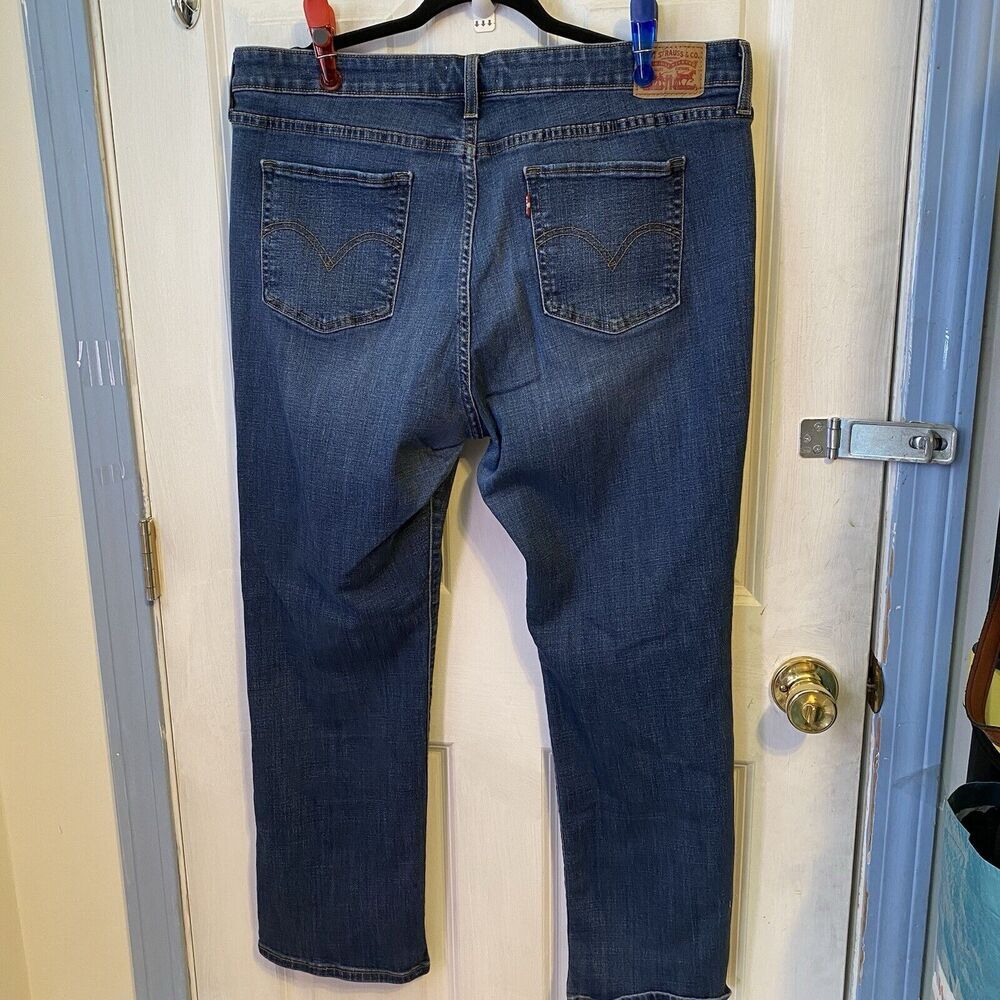 Levi's 414 Jeans Women's Sz 20W Classic Straight Fit Medium Wash Blue 28”Inseam - Picture 9 of 11